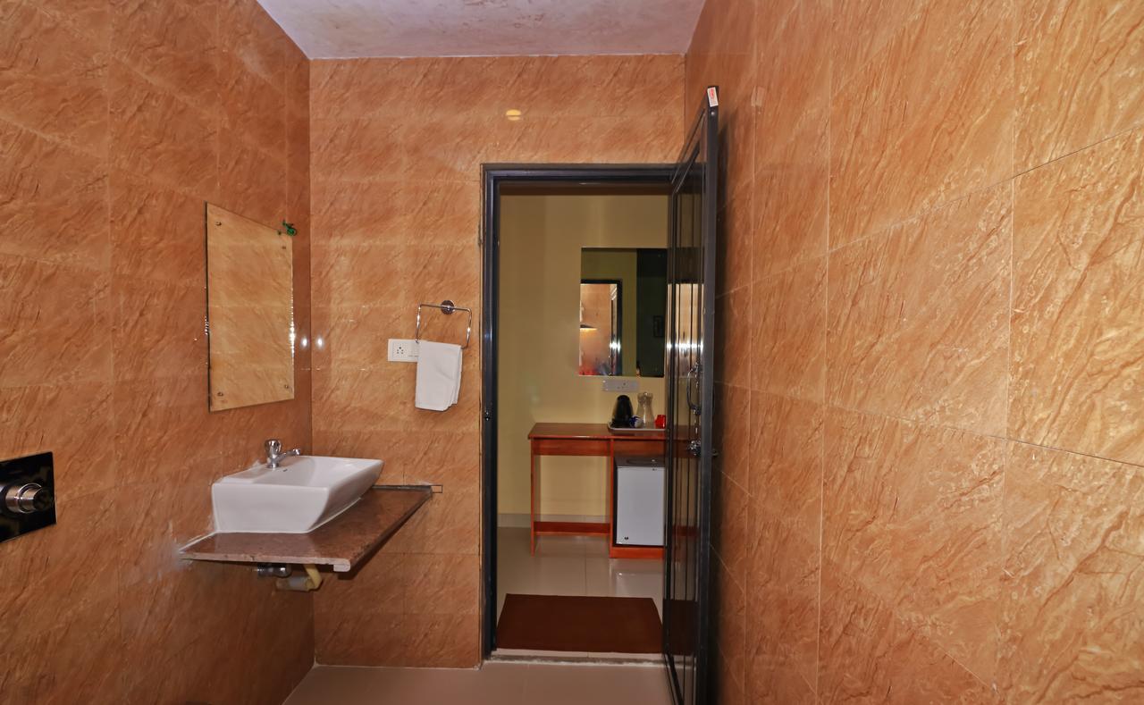 The Kings Hotel Port Blair Exterior foto